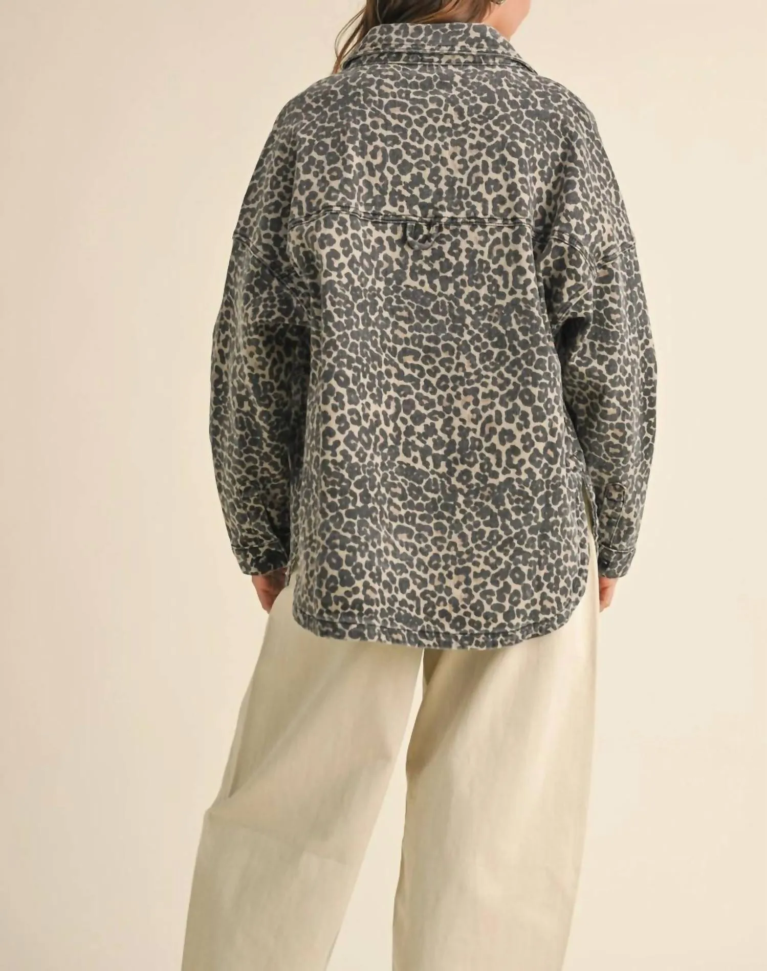Buena Vista Shacket In Leopard Grey