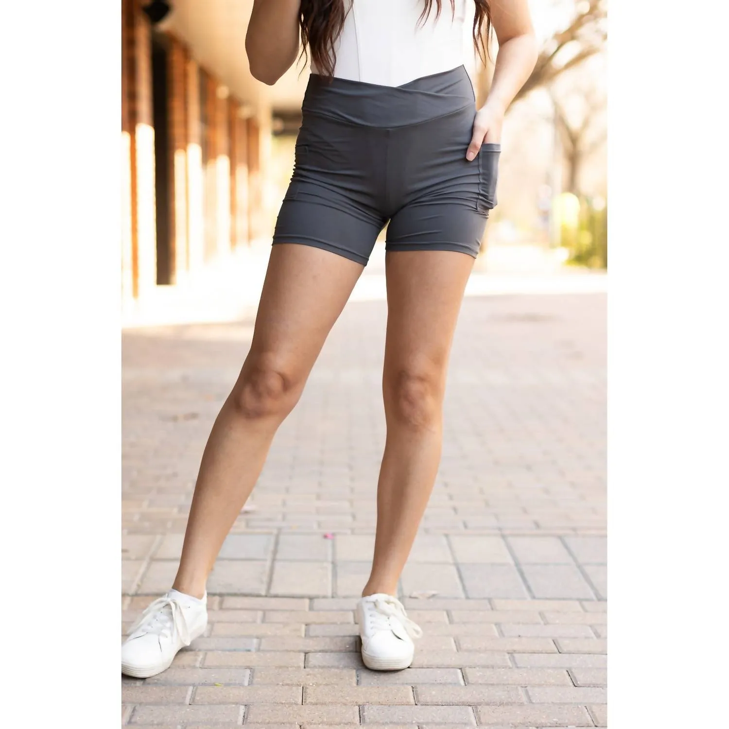 Caleigh Crossover Biker 5" Shorts In Charcoal