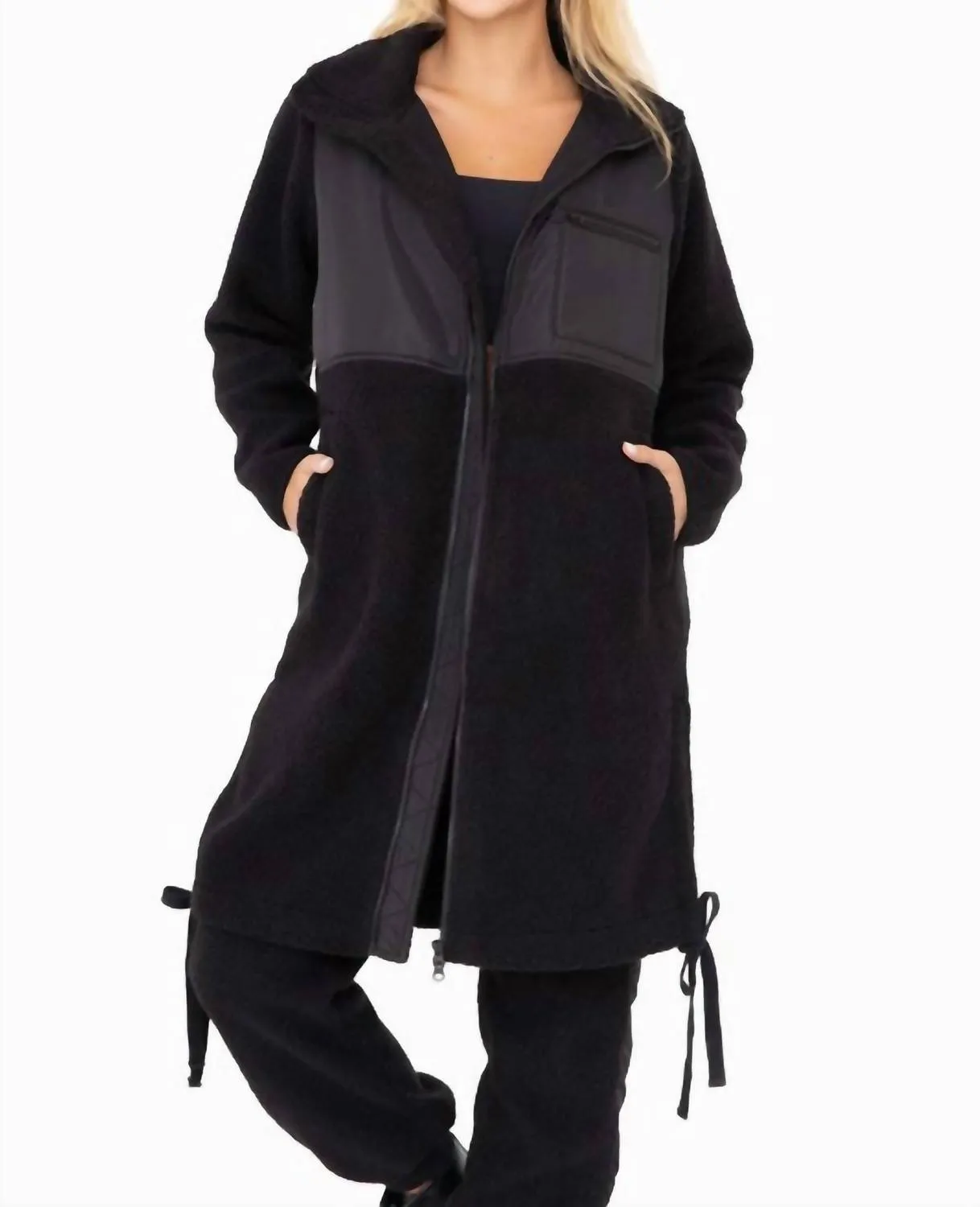 Chrissy Sherpa Jacket In Black