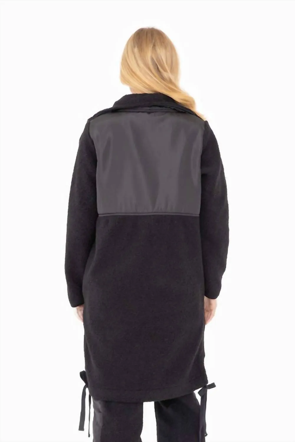 Chrissy Sherpa Jacket In Black