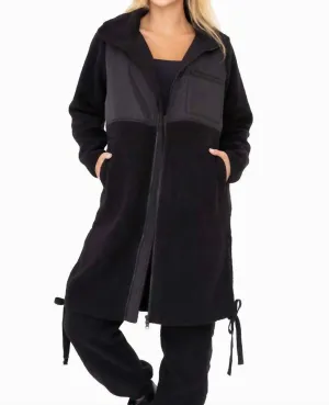 Chrissy Sherpa Jacket In Black