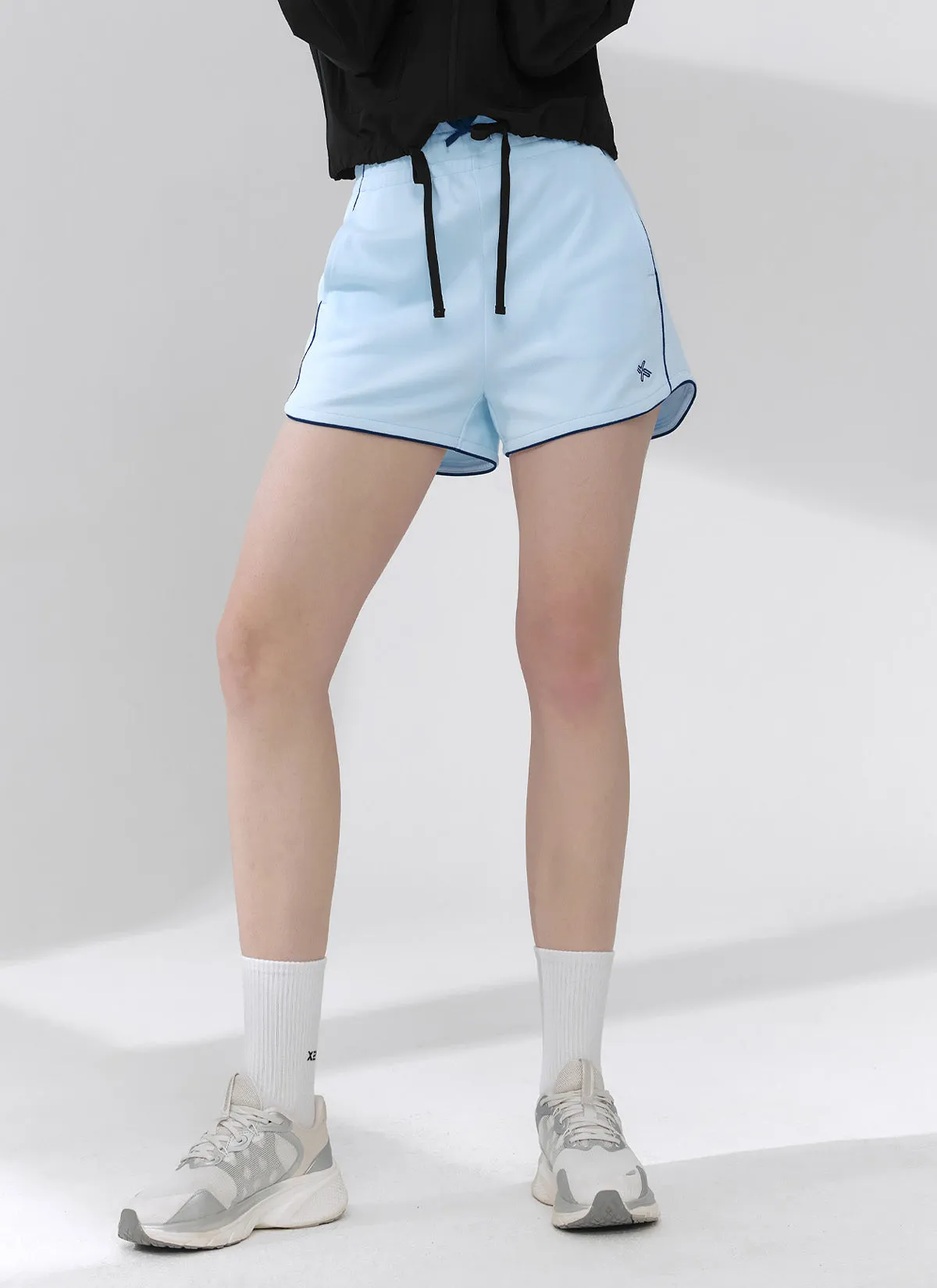 Color Block Piping Curve Shorts
