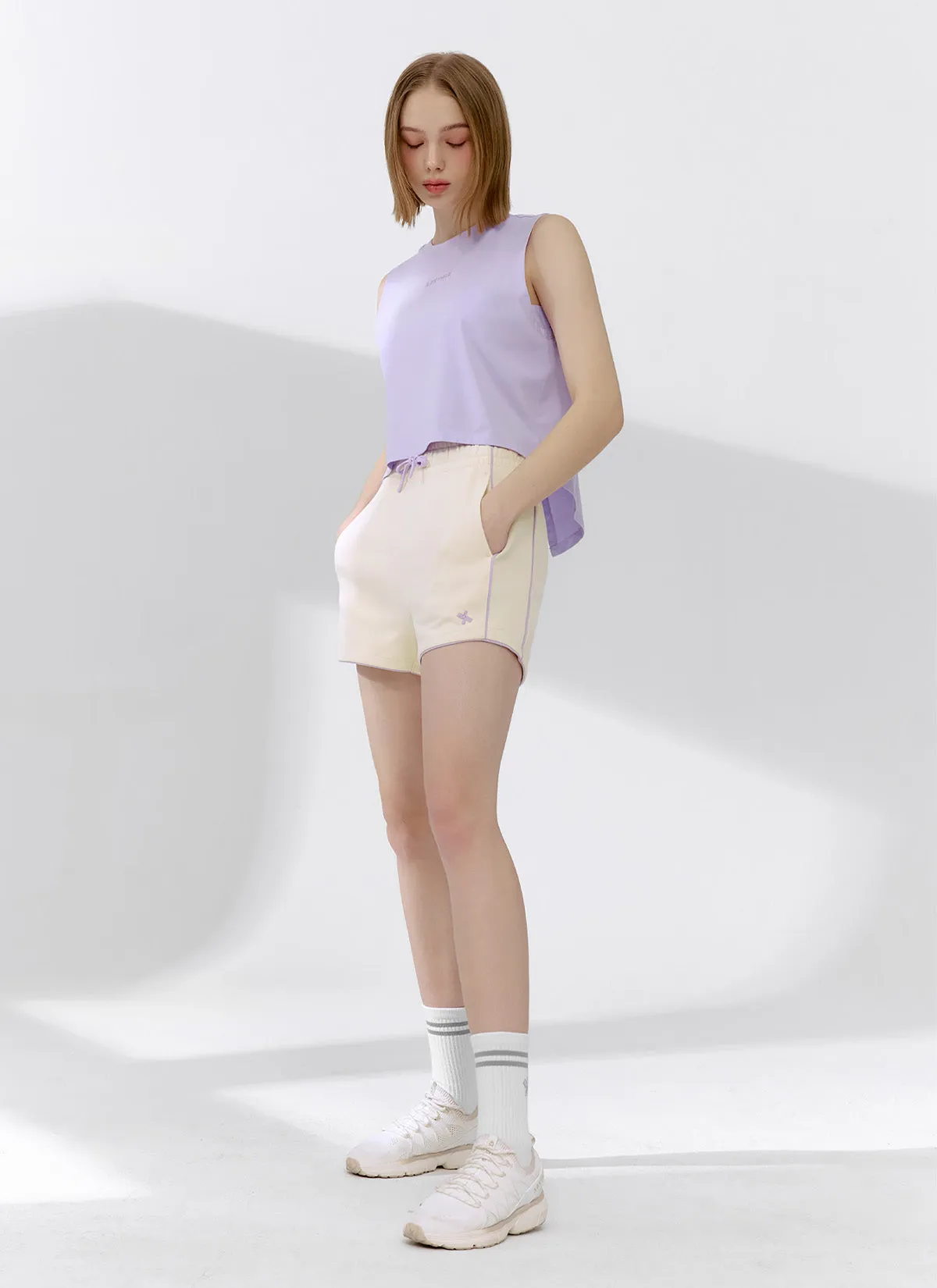Color Block Piping Curve Shorts