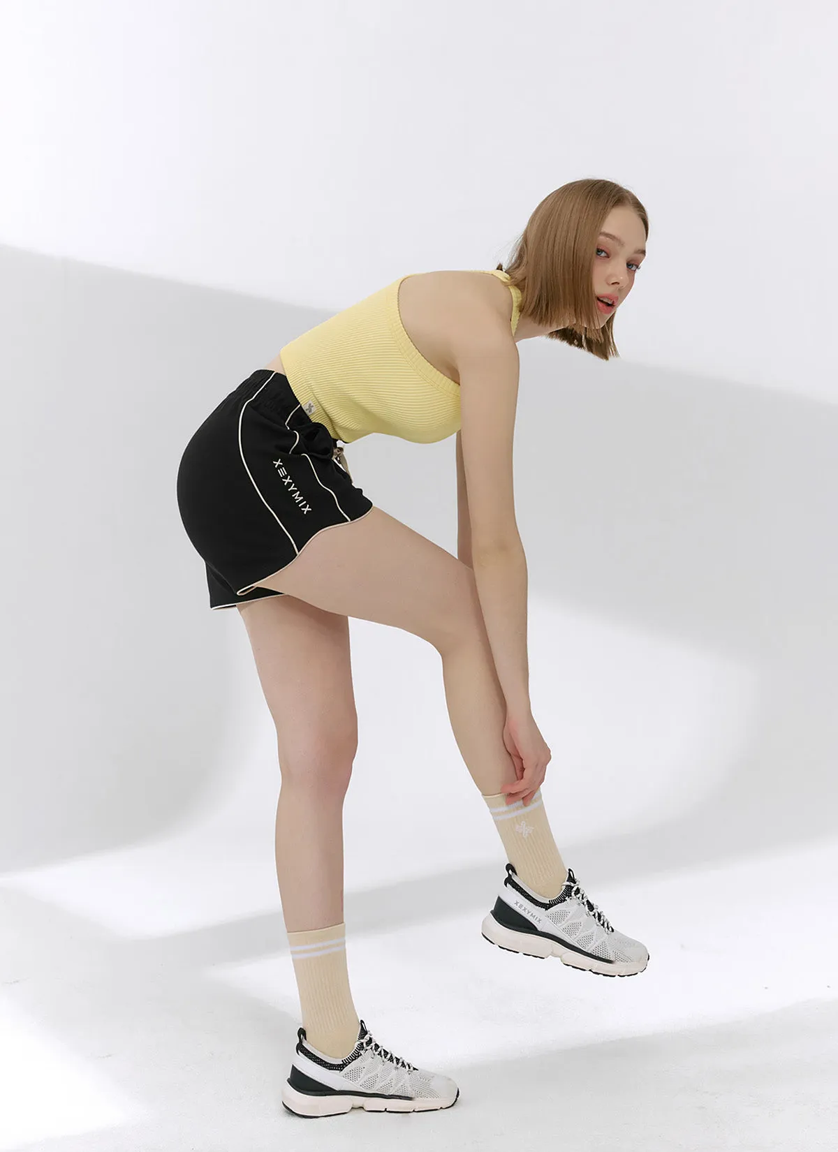 Color Block Piping Curve Shorts