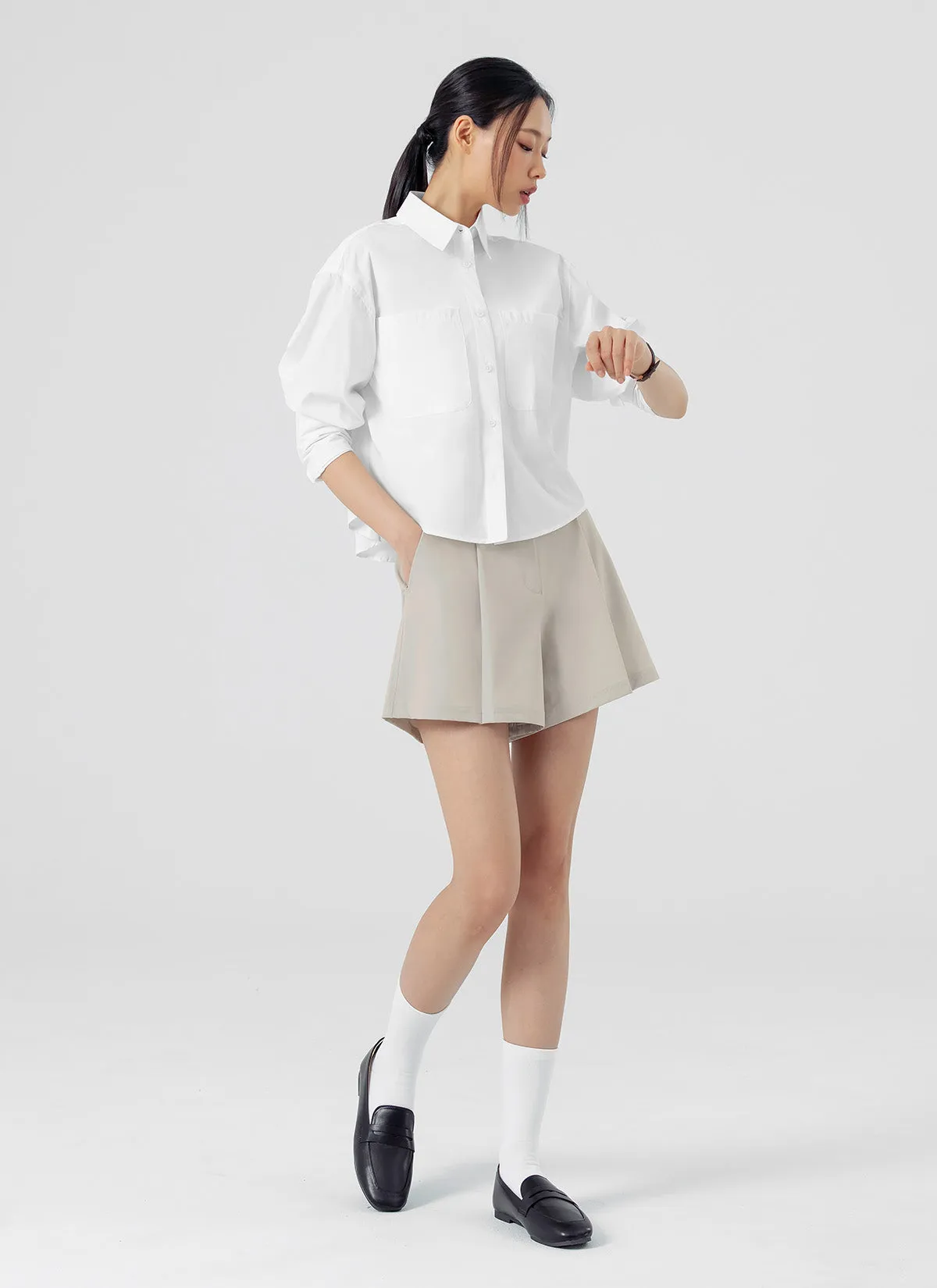 Comfort Office One Tuck Shorts