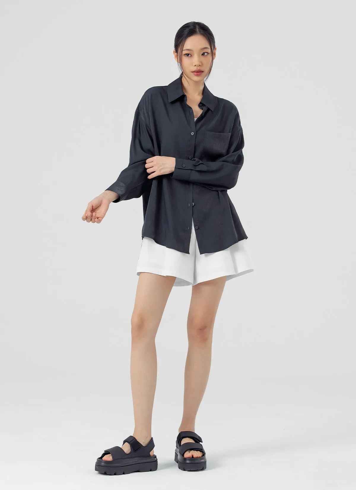 Comfort Office One Tuck Shorts