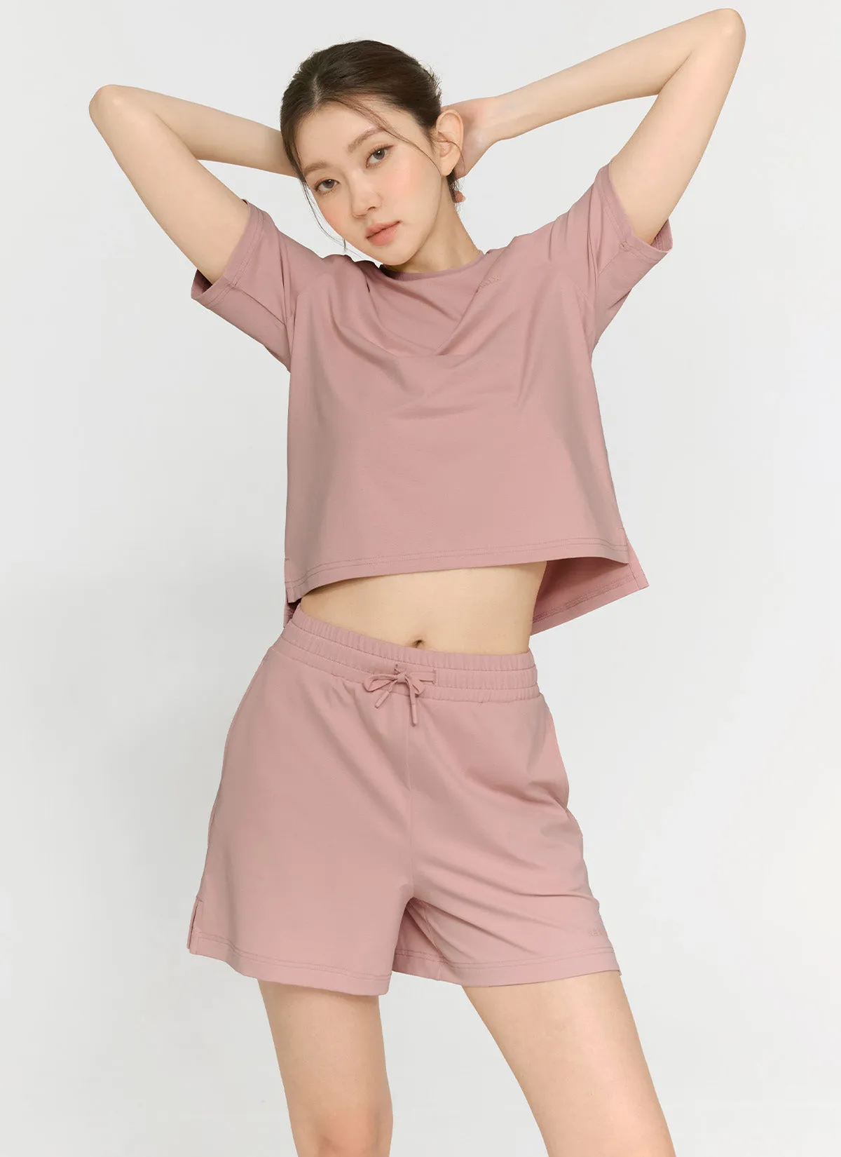 Daily Feather Life Basic Shorts
