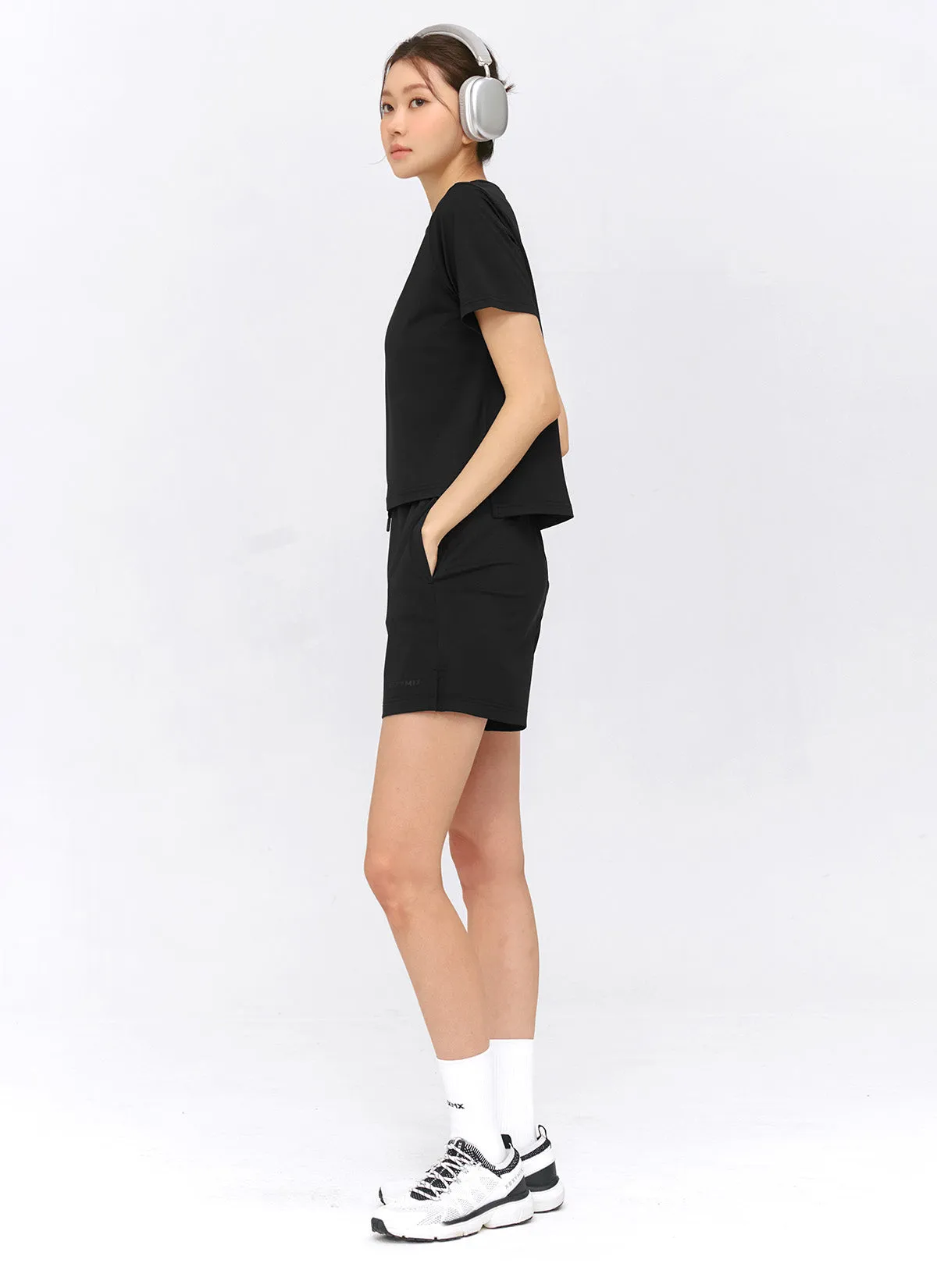 Daily Feather Life Basic Shorts
