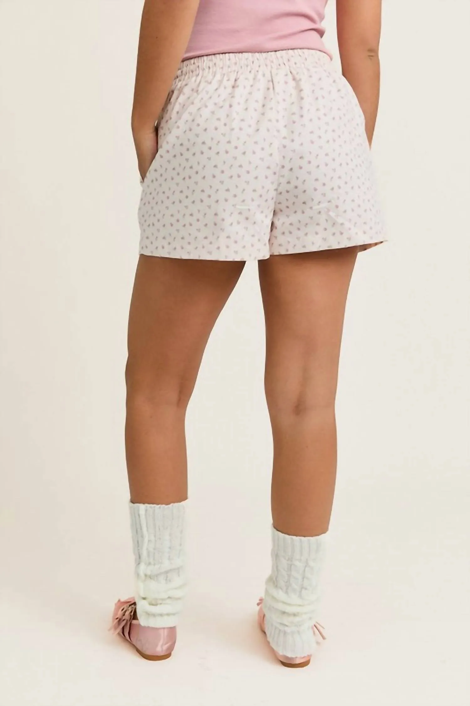 Ditsy Floral Shorts In Light Pink