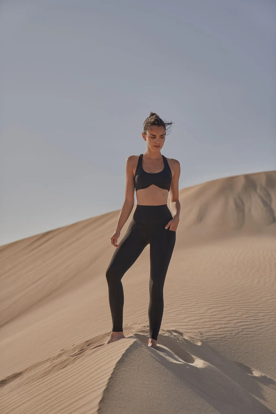 Dreamy Cutout Yoga Multiple Drinks at Once Club High-impact encapsulation sports bra,Seamless racerback workout bra,Breathable cross-strap sports bra,Plus-size high-support sports bra,Running bra with bounce control Unisex