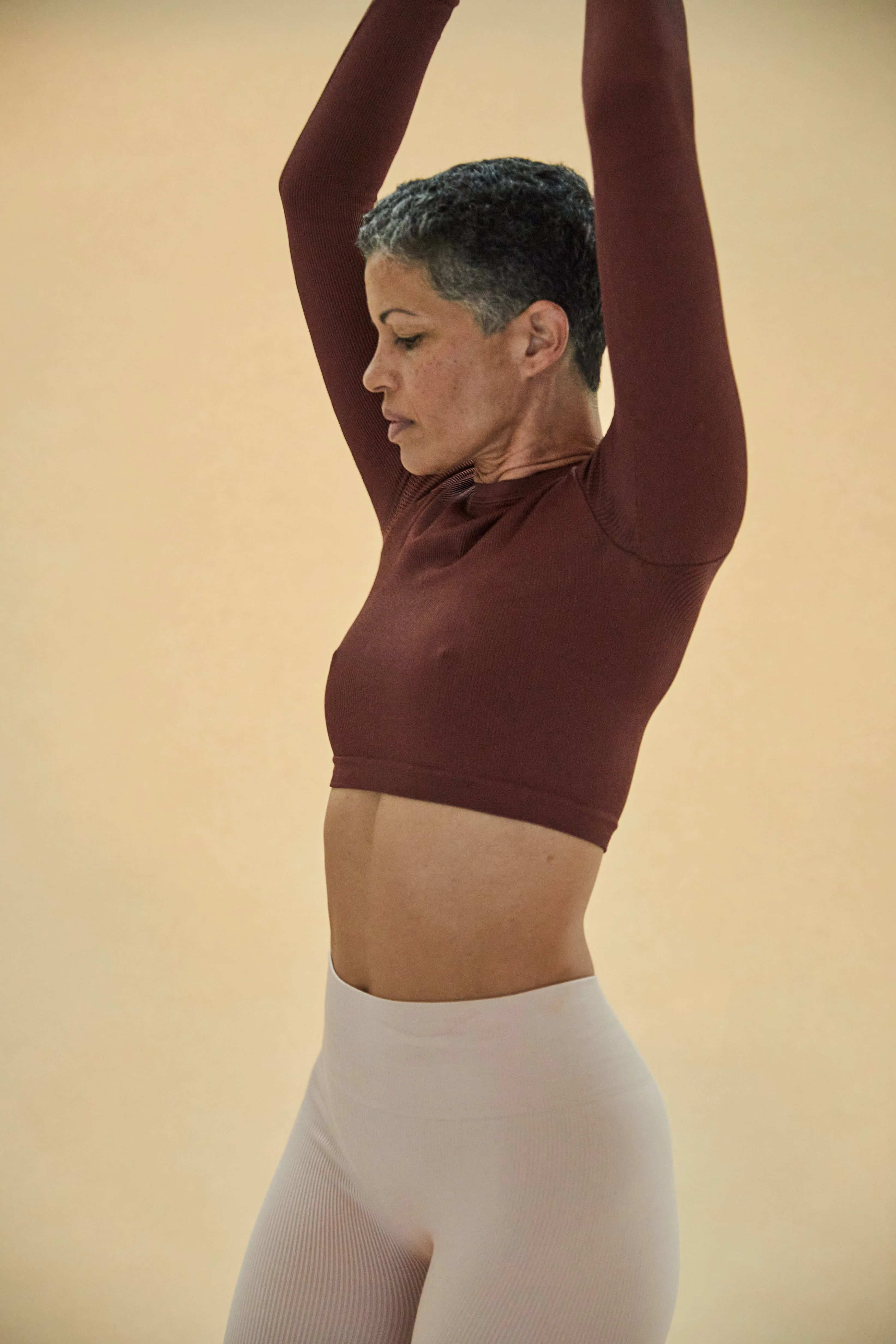 EVOKE Ribbed Long-Sleeve Crop Top | Maroon