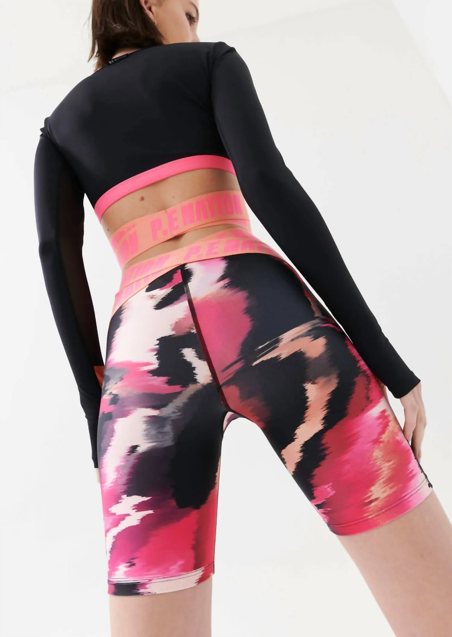 Fluid Short In Print