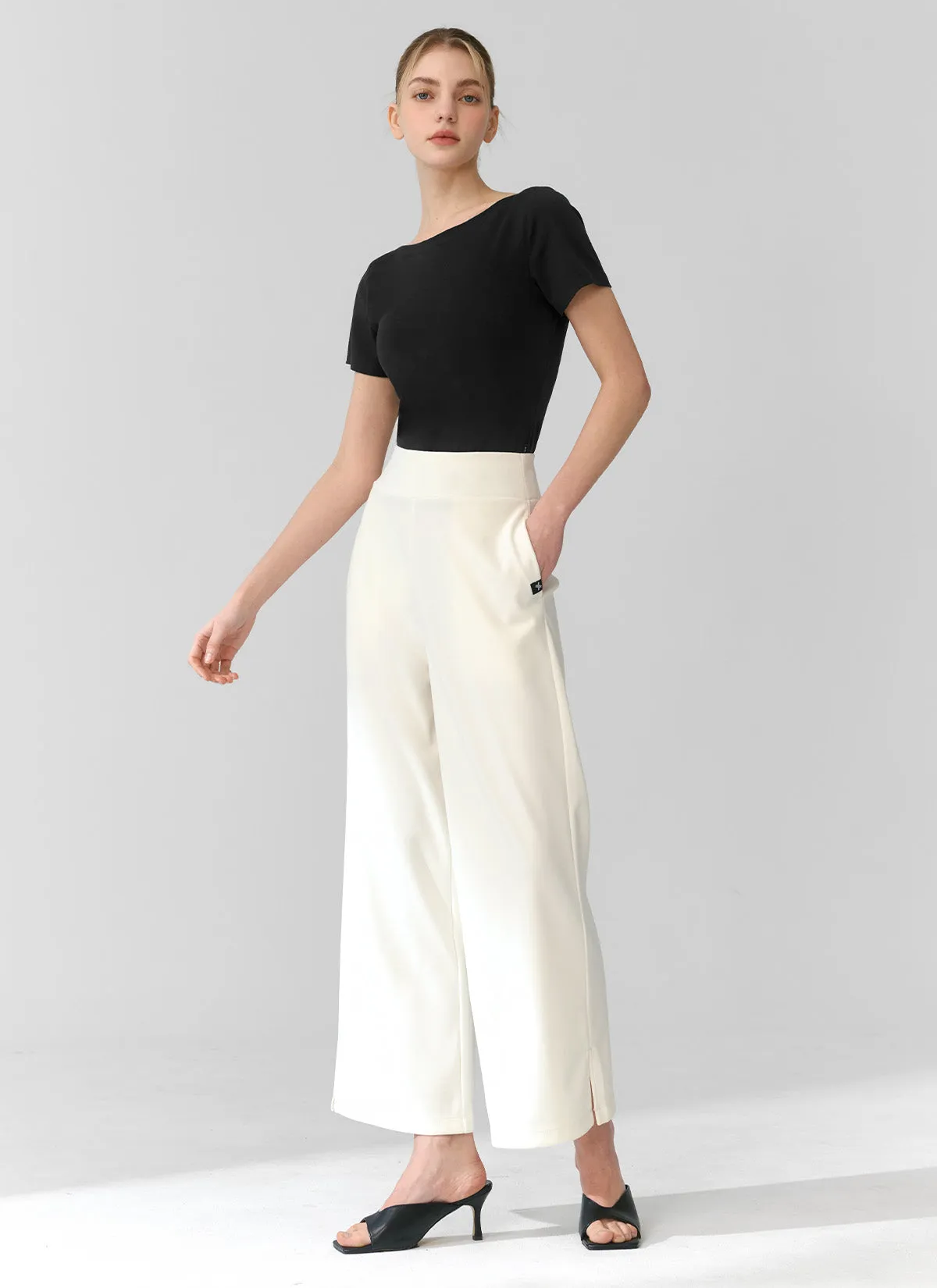 Free Motion Slit Wide Pants