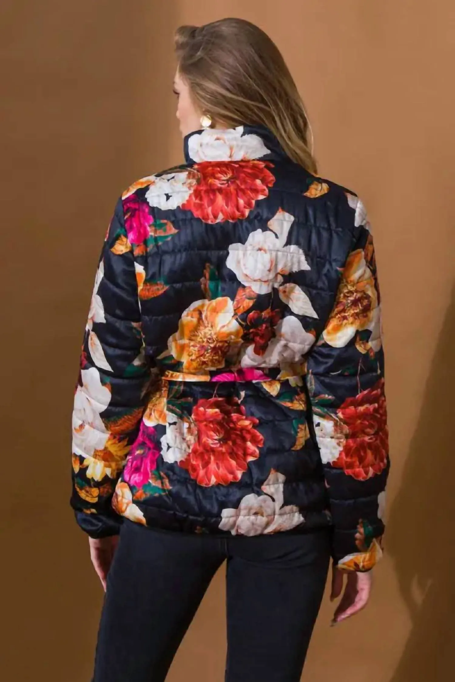 Full Blooms Floral Puffer Jacket In Black