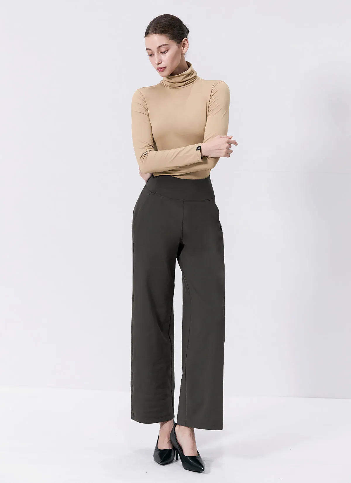 Holding Warm Fluffy Wide Pants