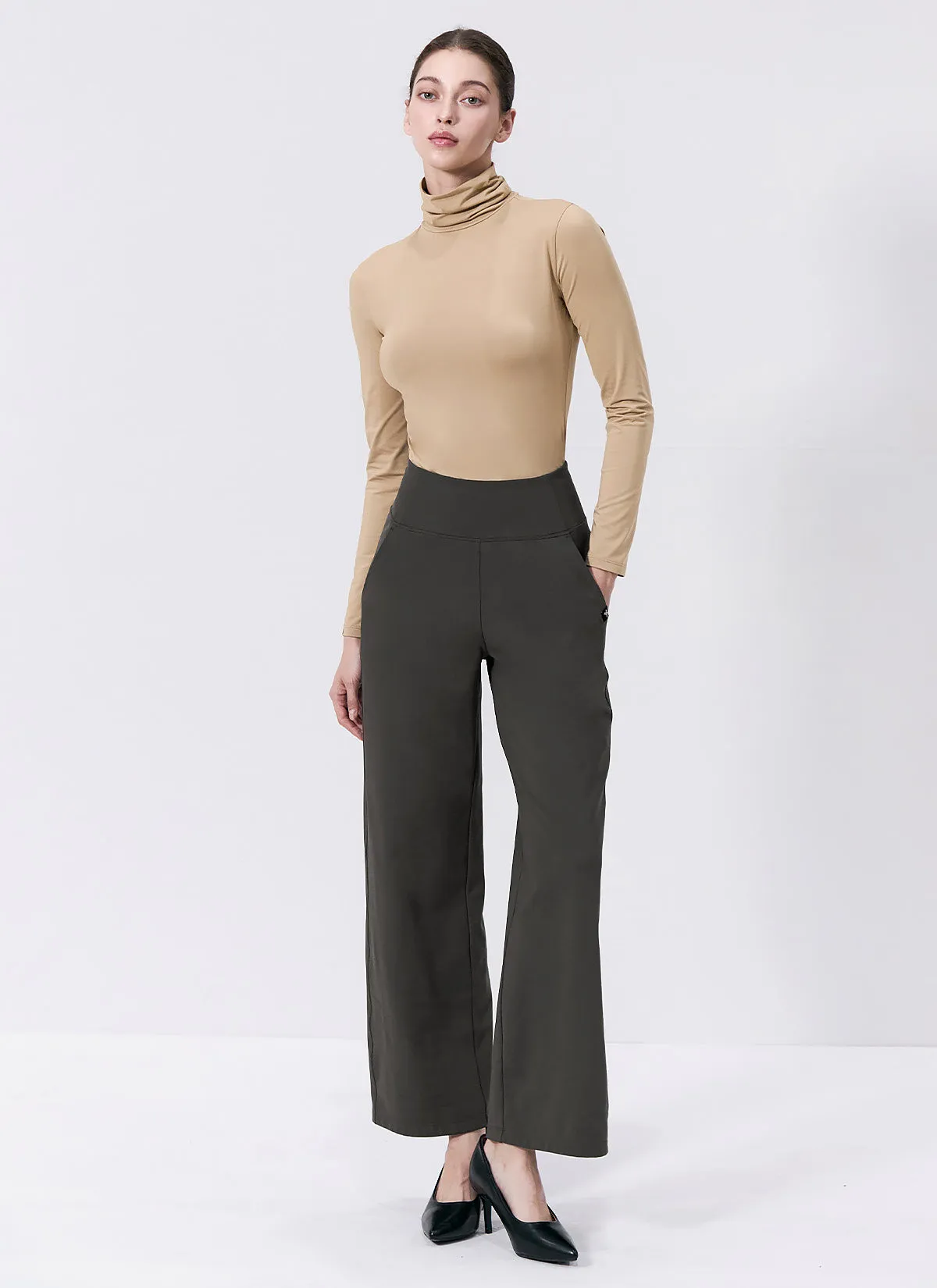 Holding Warm Fluffy Wide Pants