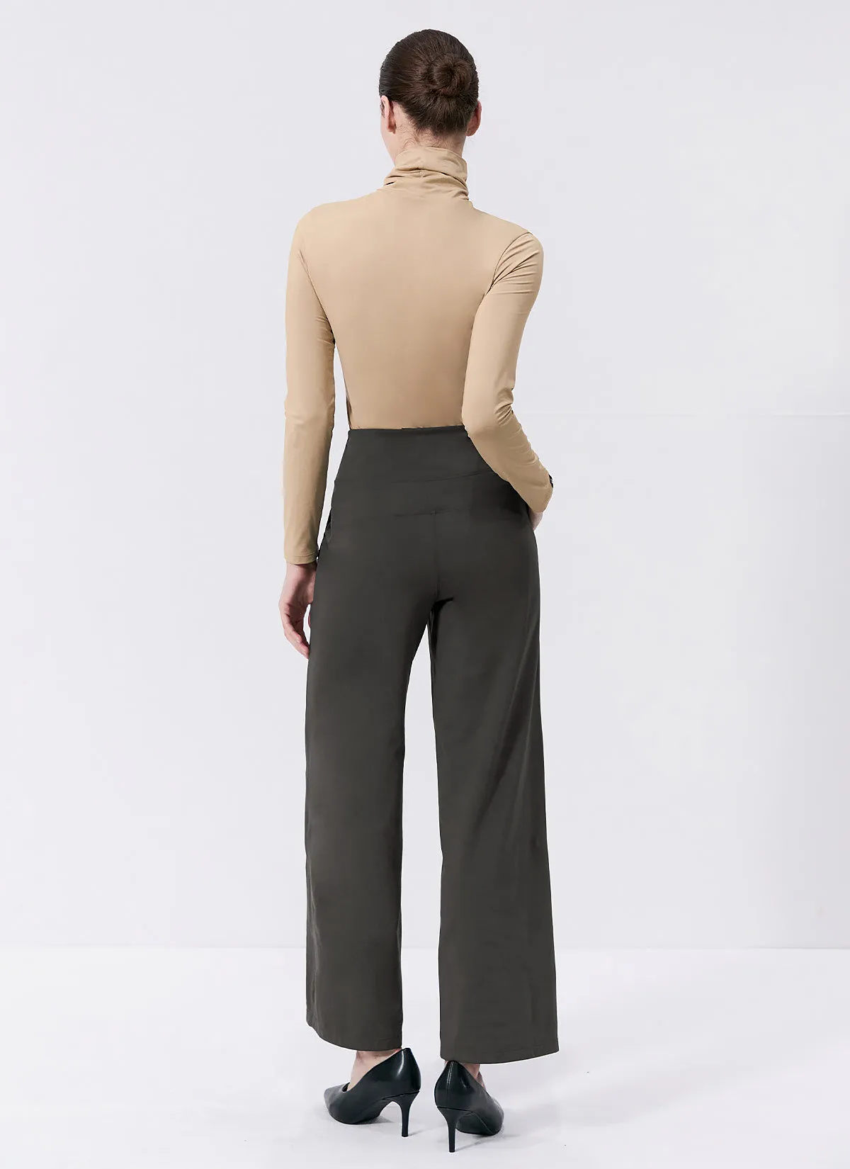 Holding Warm Fluffy Wide Pants