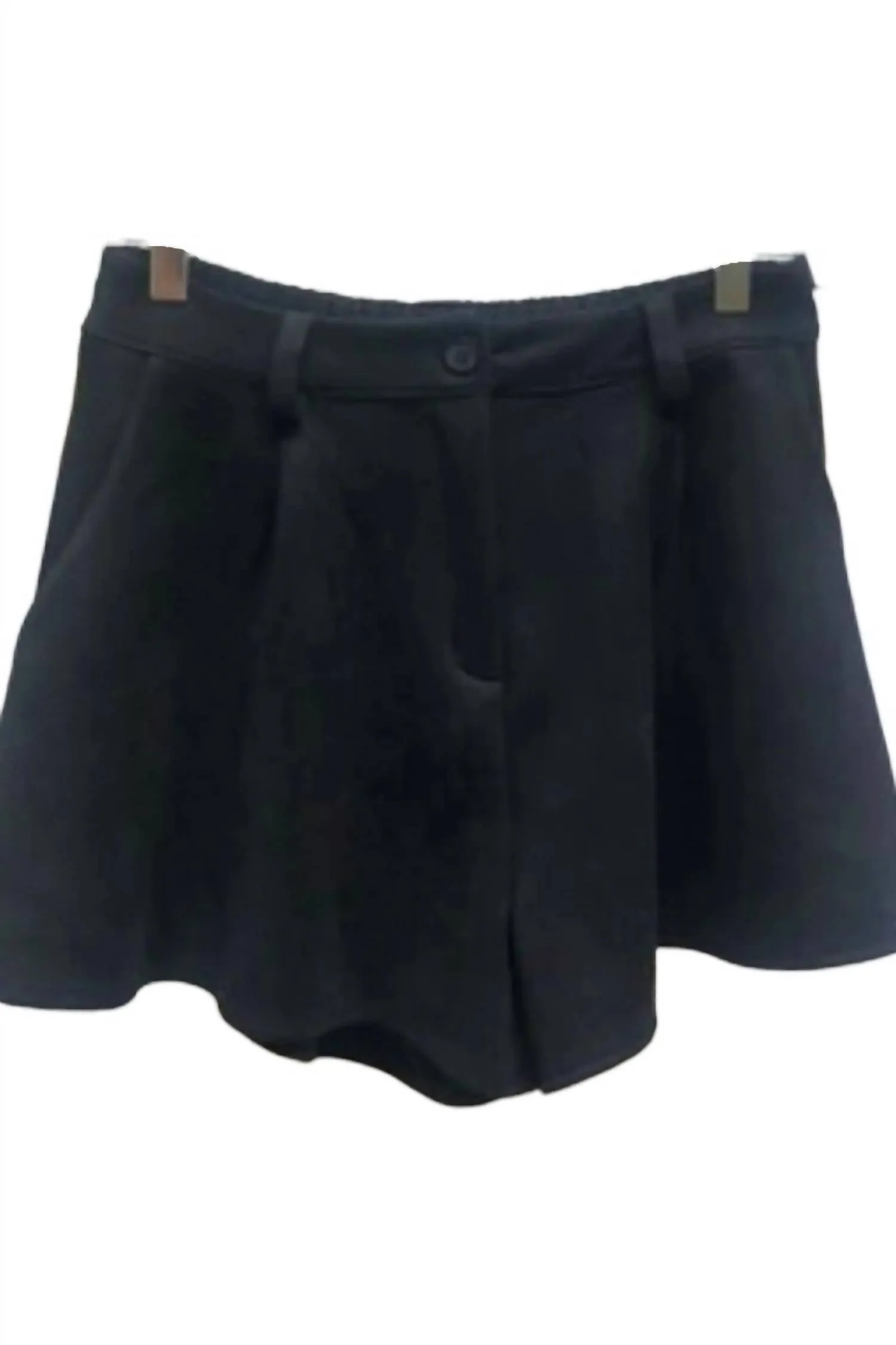 Lizzette Suede Flared Shorts In Black