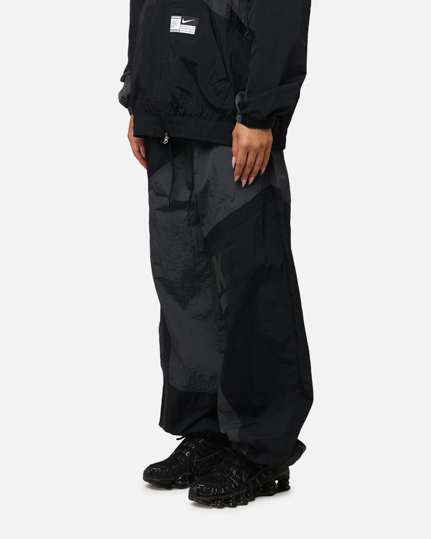 Nike Women's Sportswear Mid-Rise Street Woven Open-Hem Pants Anthracite/Black