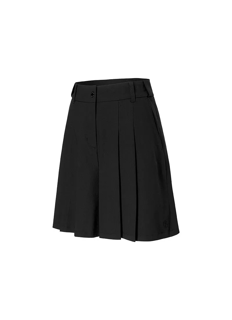 Pleated Bermuda Shorts