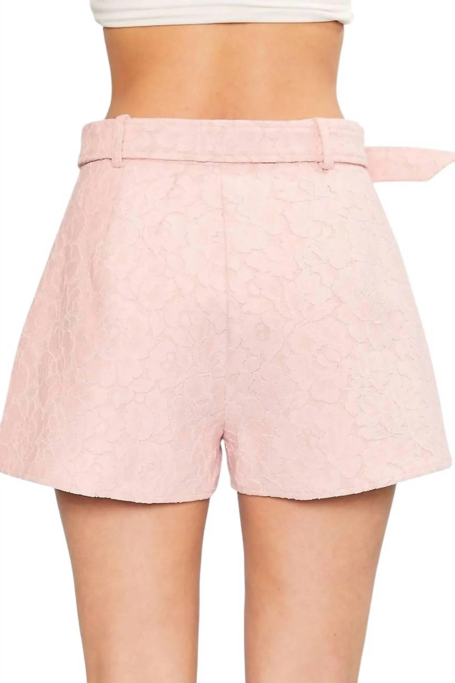 Scallop Lace Short In Light Pink