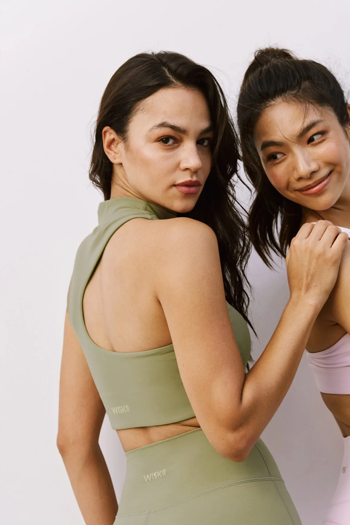 WISKII Off-Kilter Mock Multiple Drinks at Once Club High-impact encapsulation sports bra,Seamless racerback workout bra,Breathable cross-strap sports bra,Plus-size high-support sports bra,Running bra with bounce control Unisex