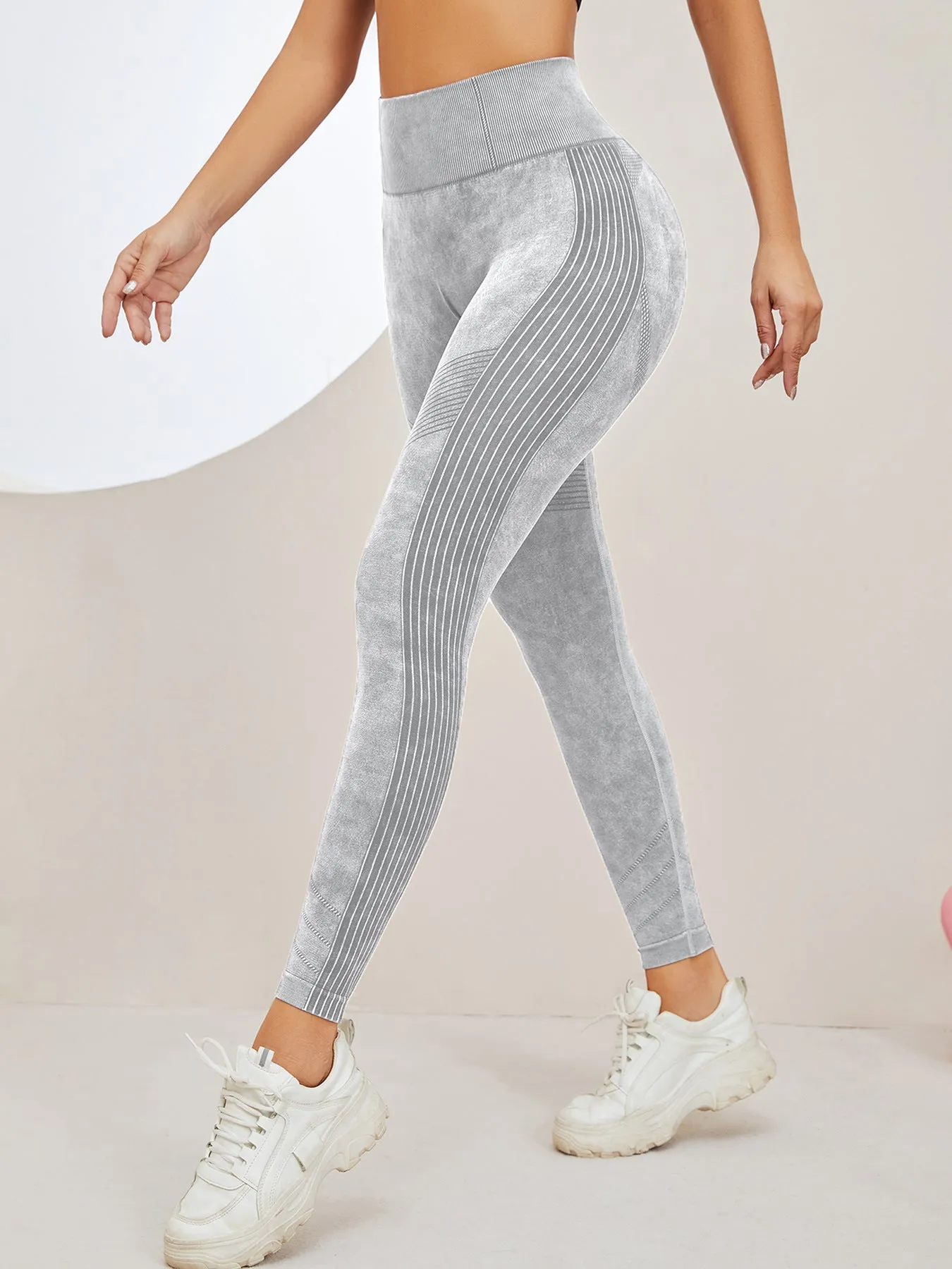 ZASUWA Female Denim Scrunch Bum High-rise Leggings