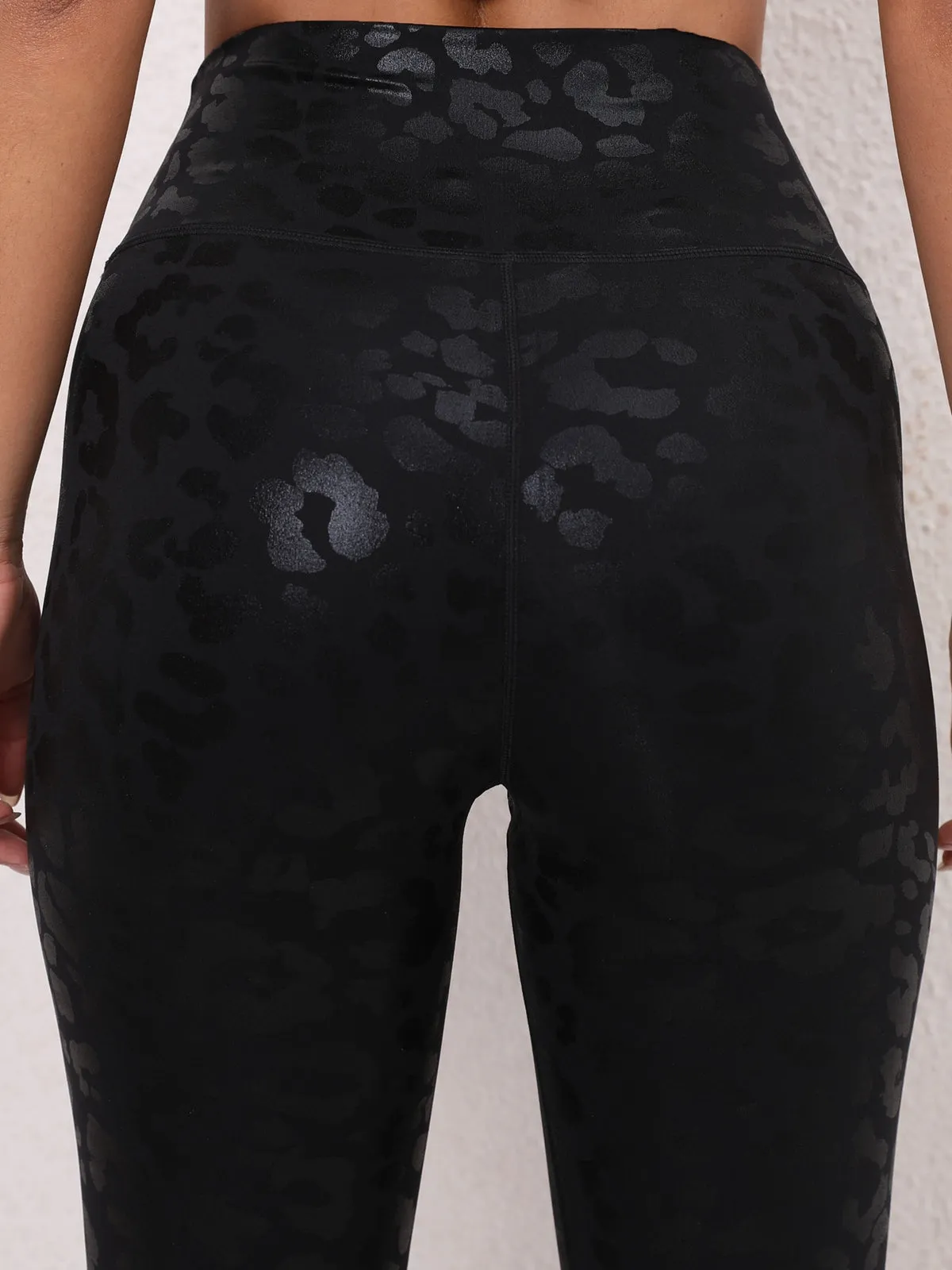 ZASUWA Female Glossy Leopard Print High-rise Leggings