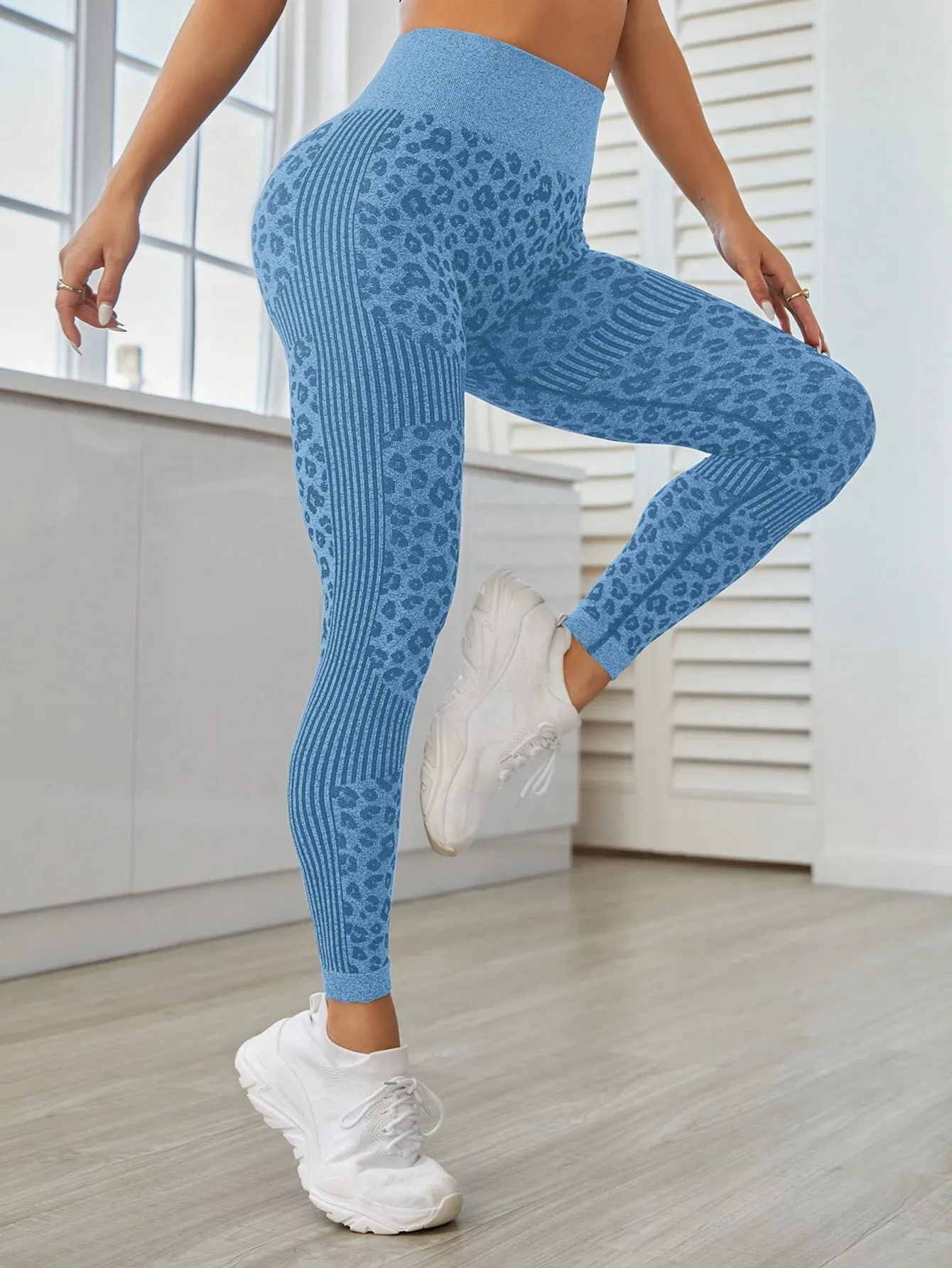 ZASUWA Female Leopard Print Quick-dry Booty Leggings