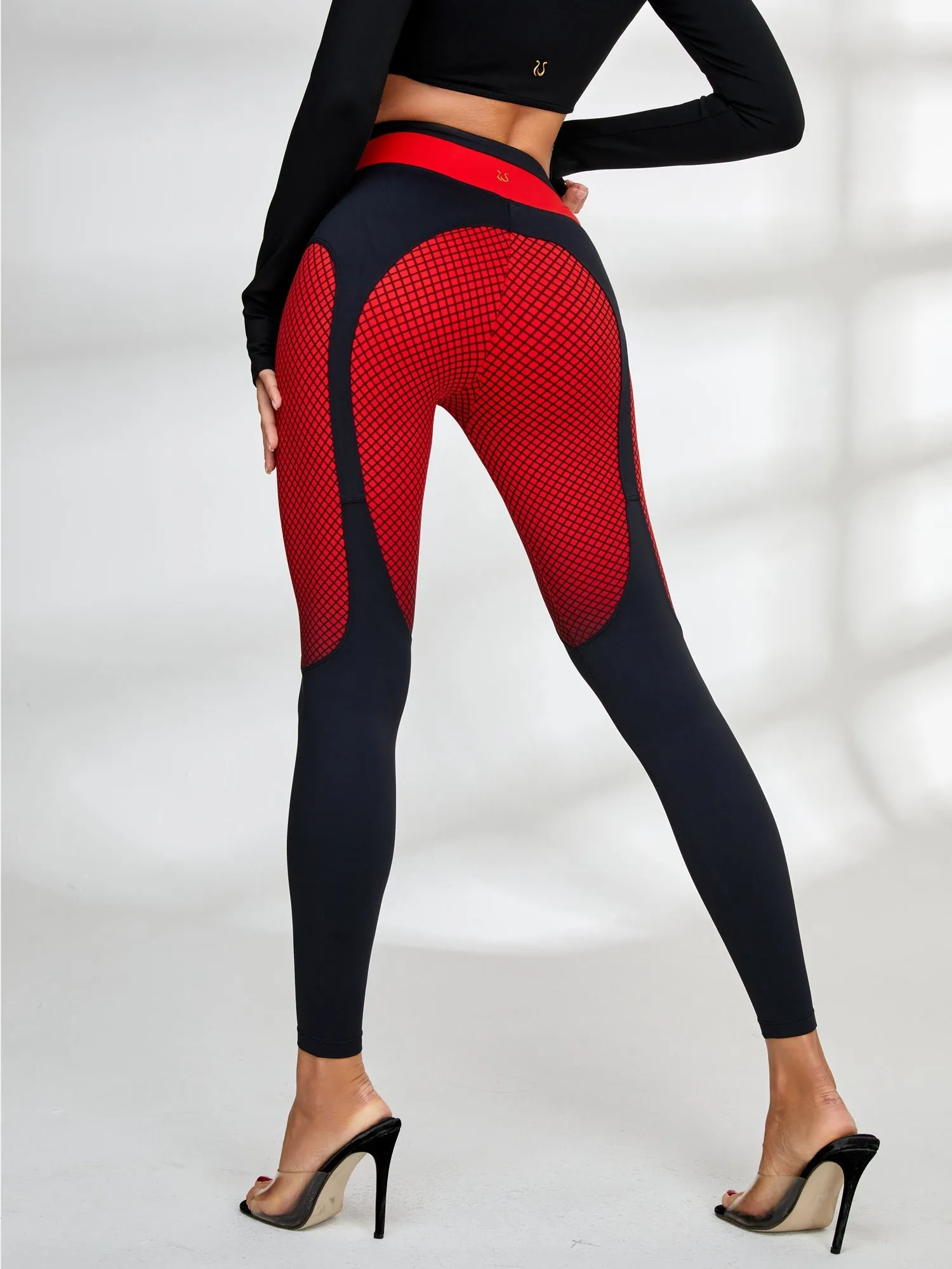 ZASUWA Female Pop Style Contrast Color Unique Twist With Pads Tracksuit