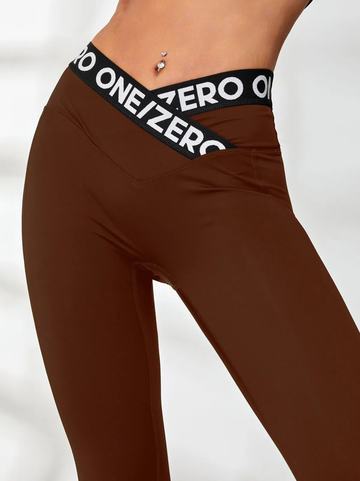 ZASUWA Female Print Contrast Color V-shape Waist Leggings