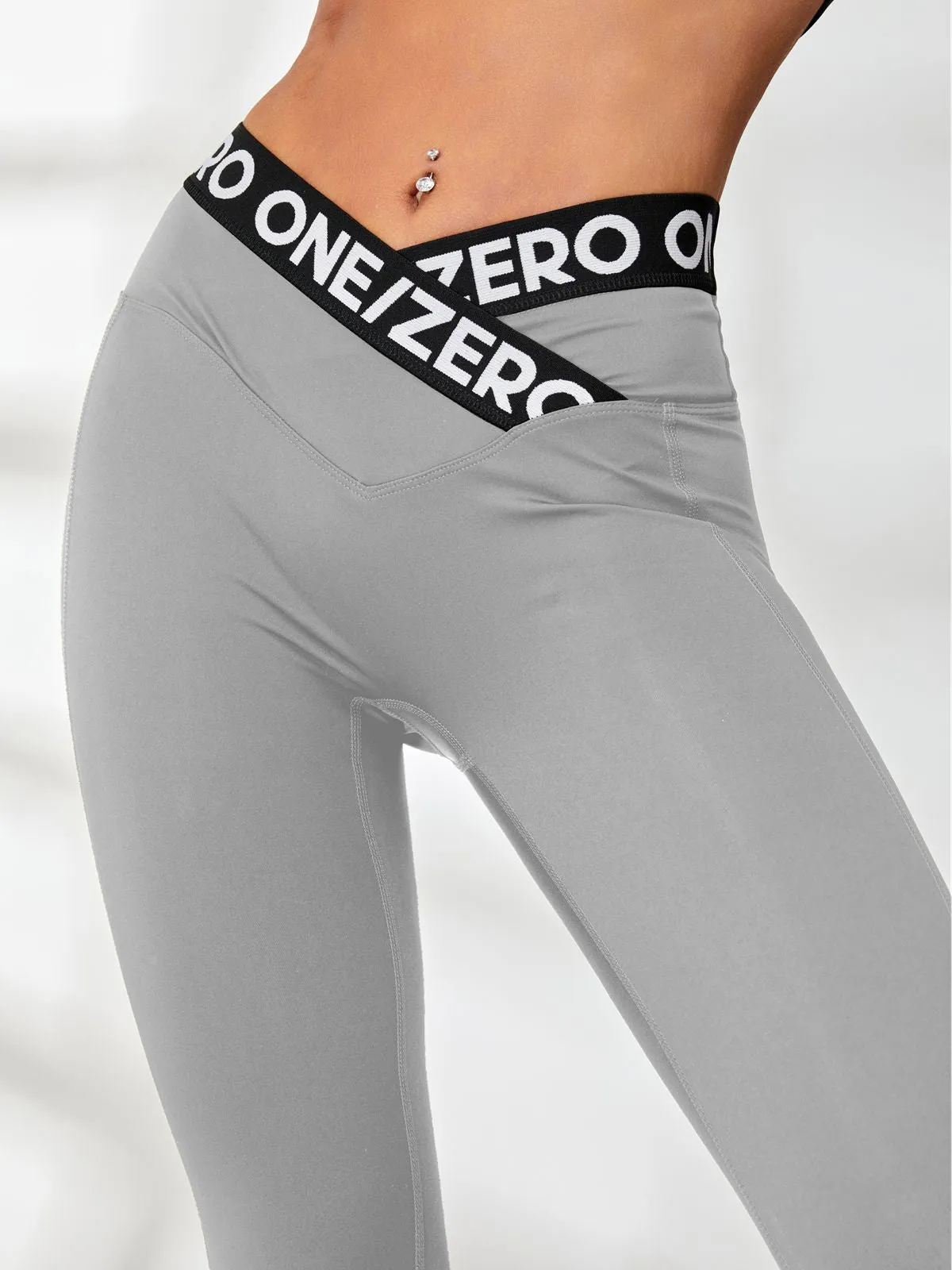 ZASUWA Female Print Contrast Color V-shape Waist Leggings