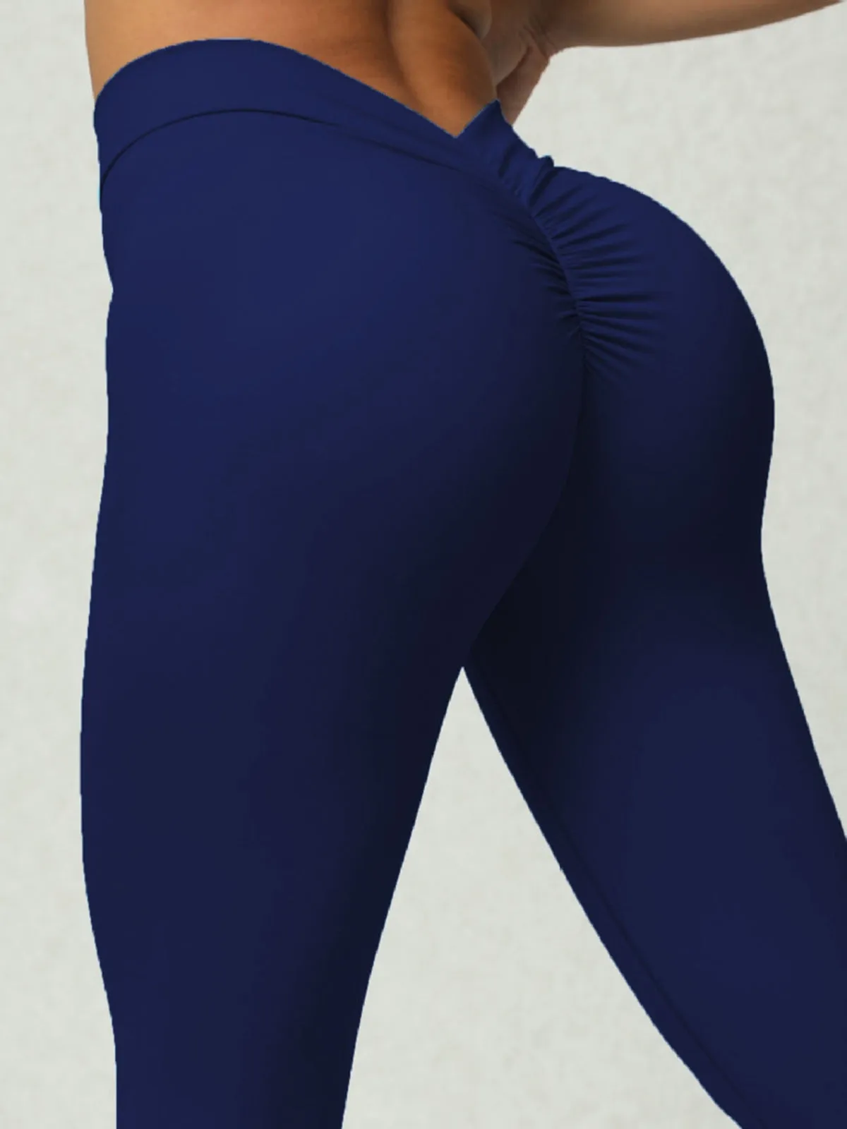 ZASUWA Female Scrunch Bum Deep V Back Leggings