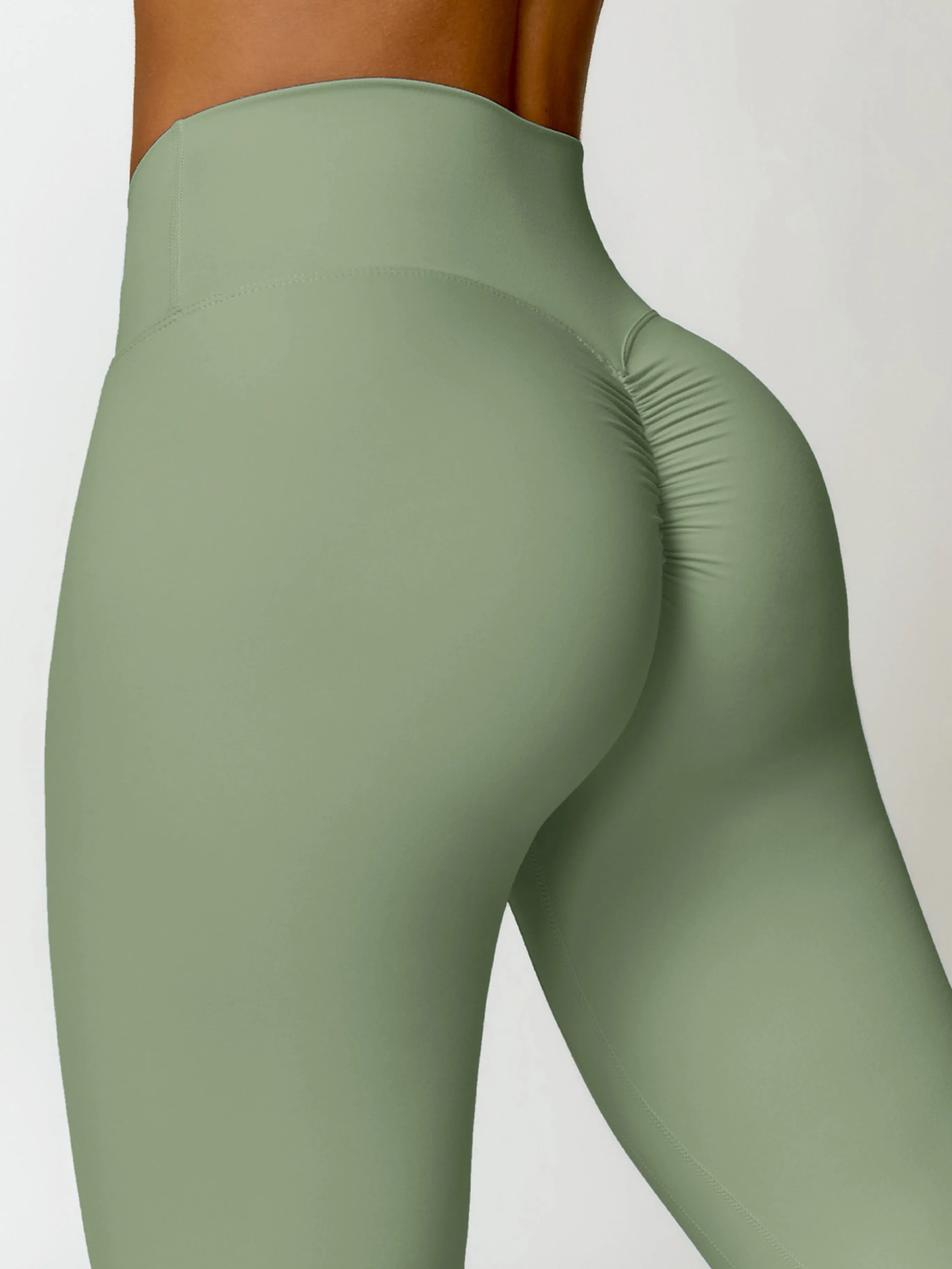 ZASUWA Female Scrunch Bum High-rise Leggings
