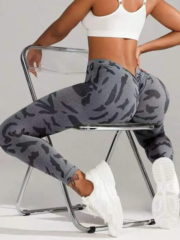 ZASUWA Female Sexy Camouflage Deep V Back Scrunch Bum Leggings